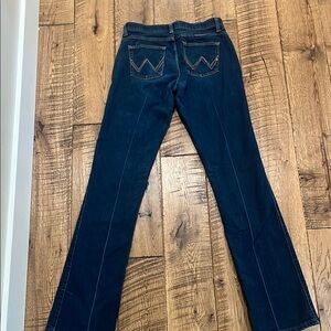 Wrangler q baby 7/8 by 38 pressed and starched